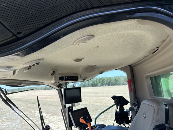 Used 2023 John Deere S770 Combines at Koenig Equipment in Oxford, OH - Photo8