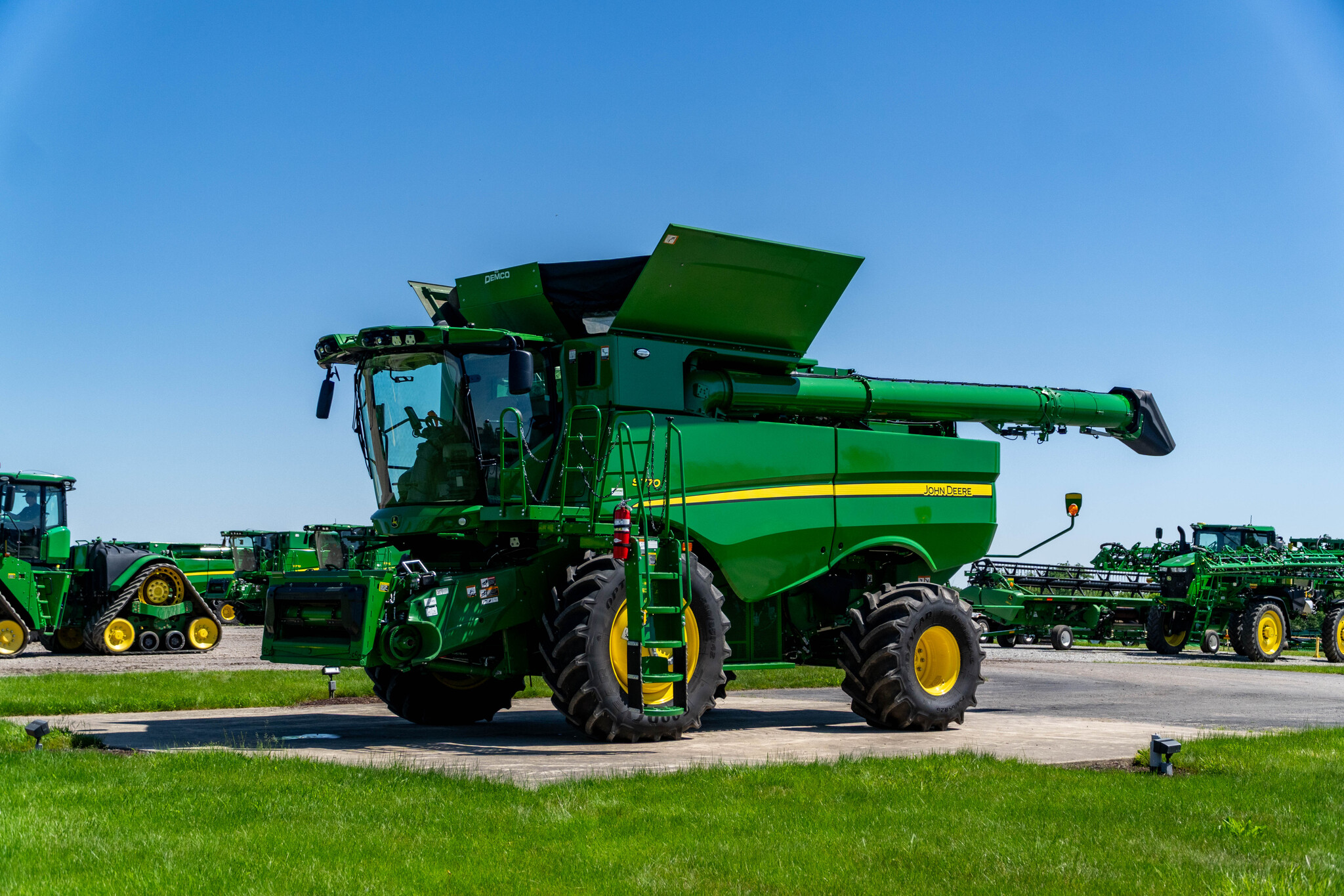 Used 2023 John Deere S770 Combines at Koenig Equipment in Anna, OH - PhotoXL0