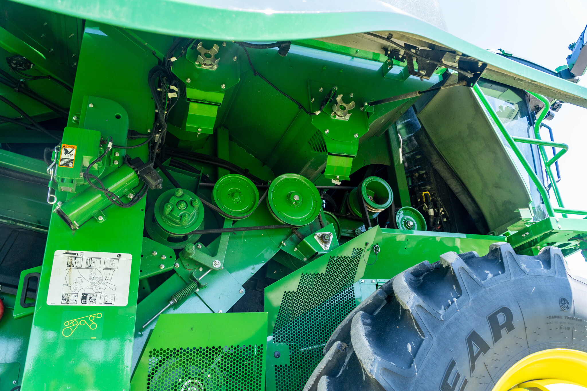 Used 2023 John Deere S770 Combines at Koenig Equipment in Anna, OH - PhotoXL16