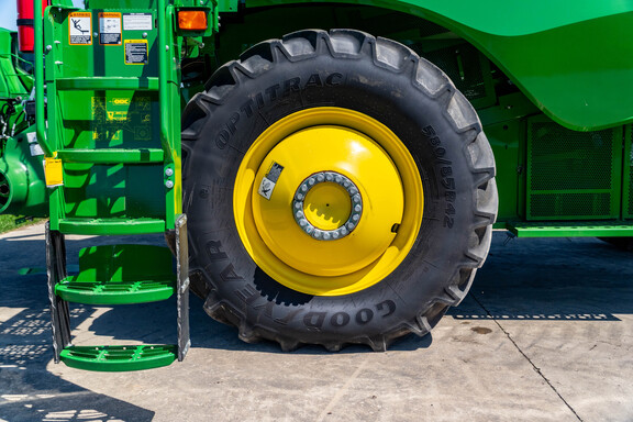 Used 2023 John Deere S770 Combines at Koenig Equipment in Anna, OH - Photo8