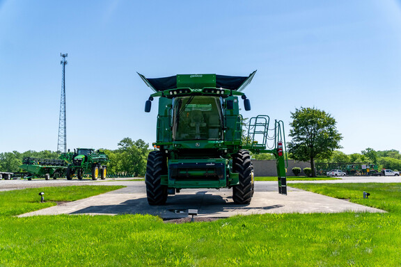 Used 2023 John Deere S770 Combines at Koenig Equipment in Anna, OH - Photo7