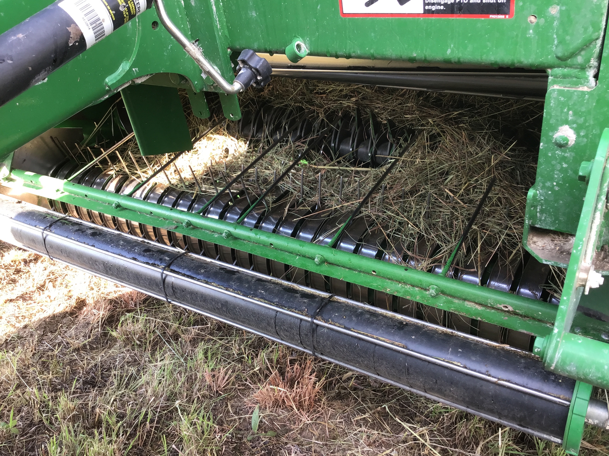 2014 John Deere 569 Image 9