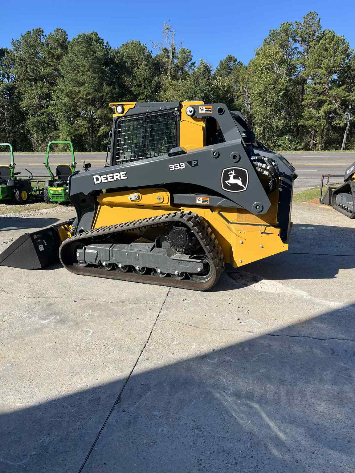 John Deere 333 P Image 2