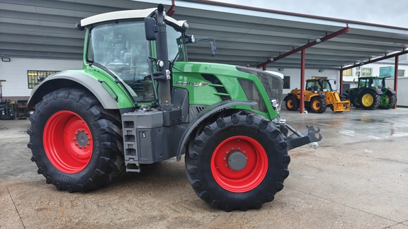 Fendt 824