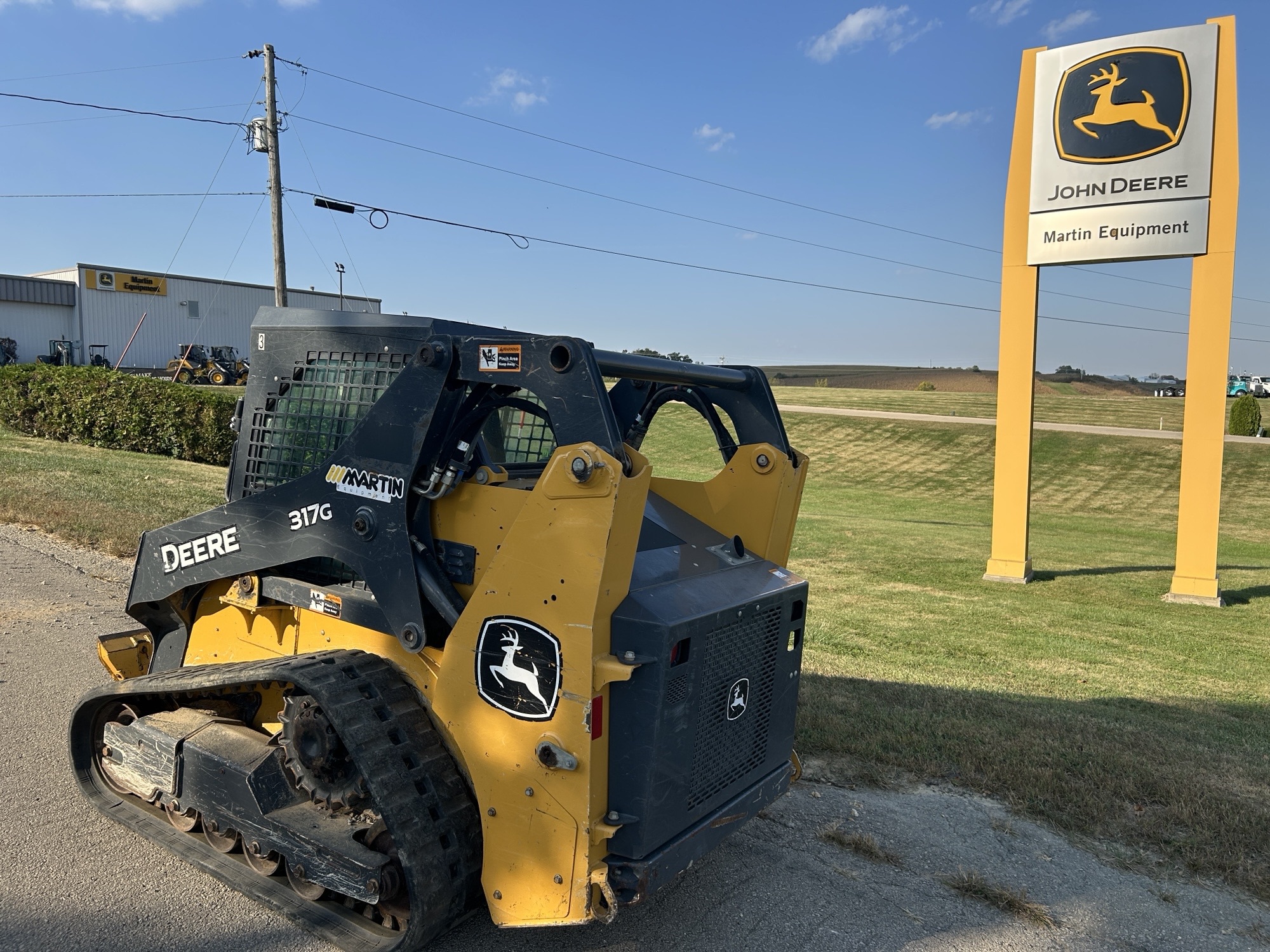 2021 John Deere 317G Image 5