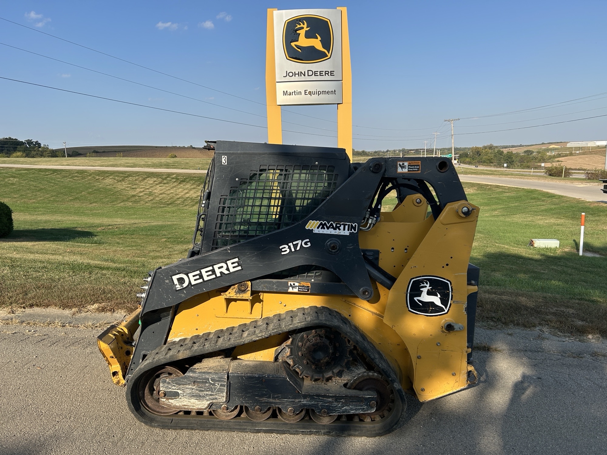 2021 John Deere 317G Image 1