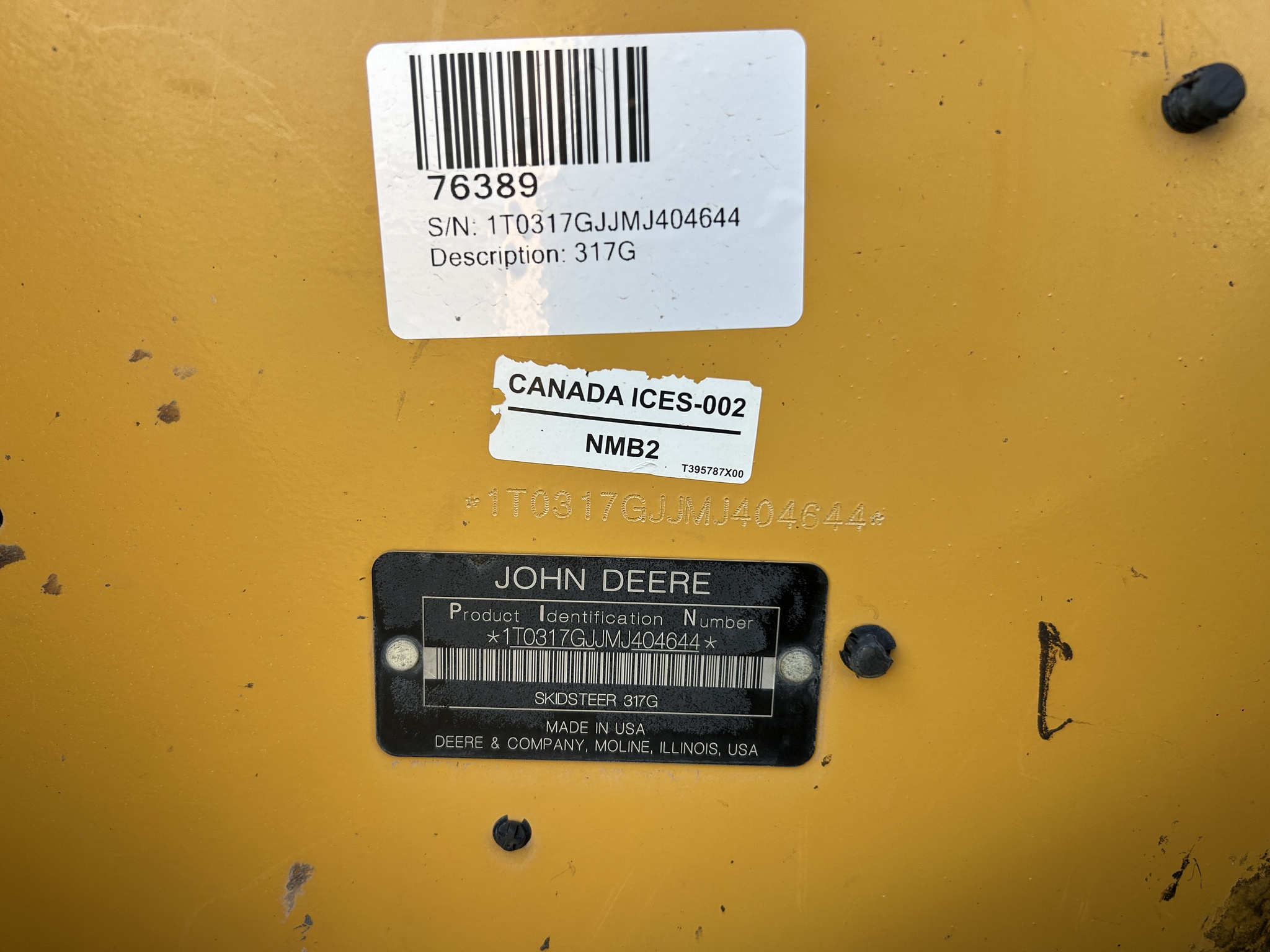 2021 John Deere 317G Image 9