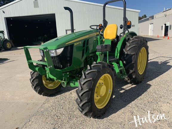 Photo of 2024 John Deere 5067E