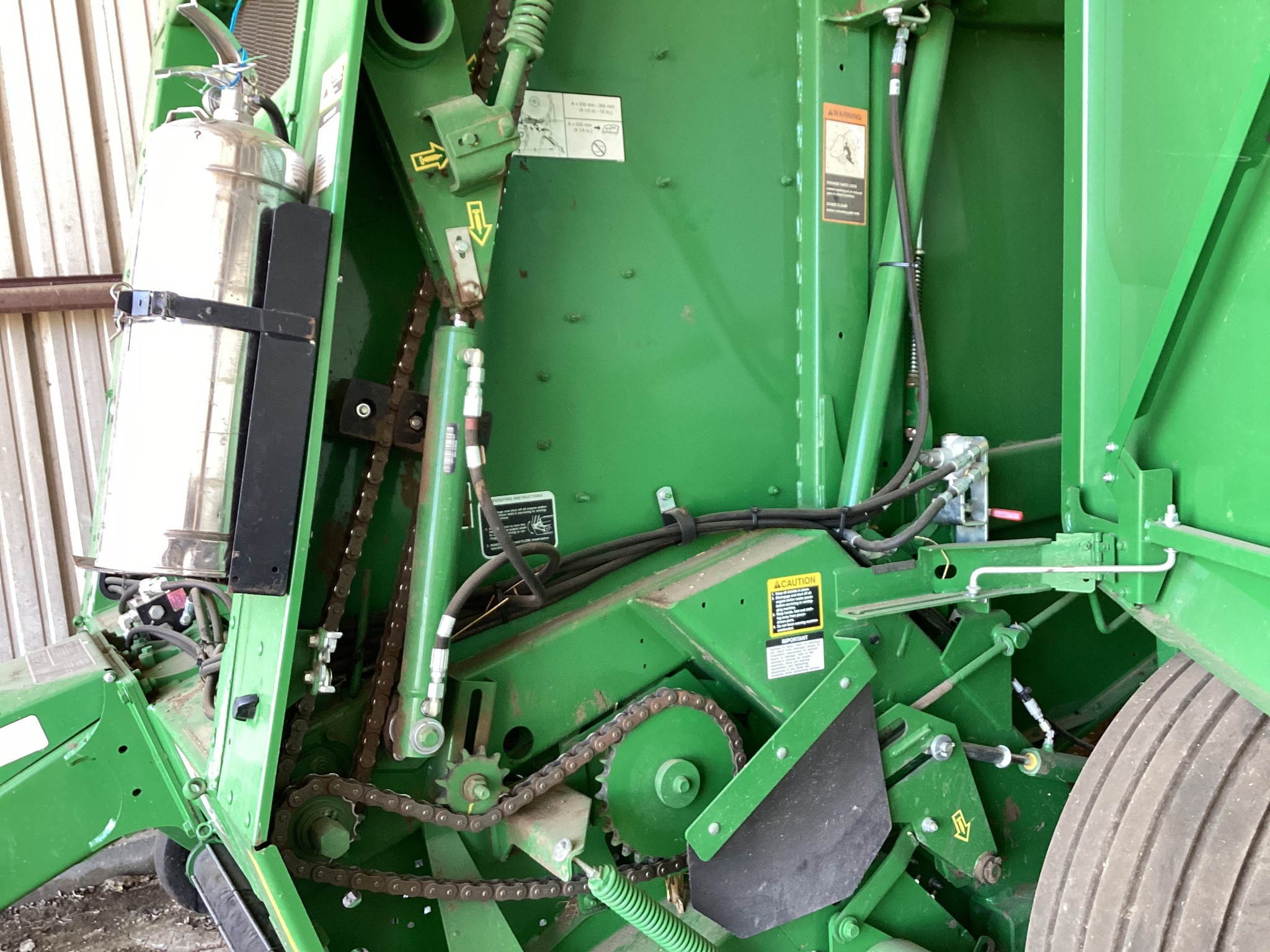 2023 John Deere 560M Image 7