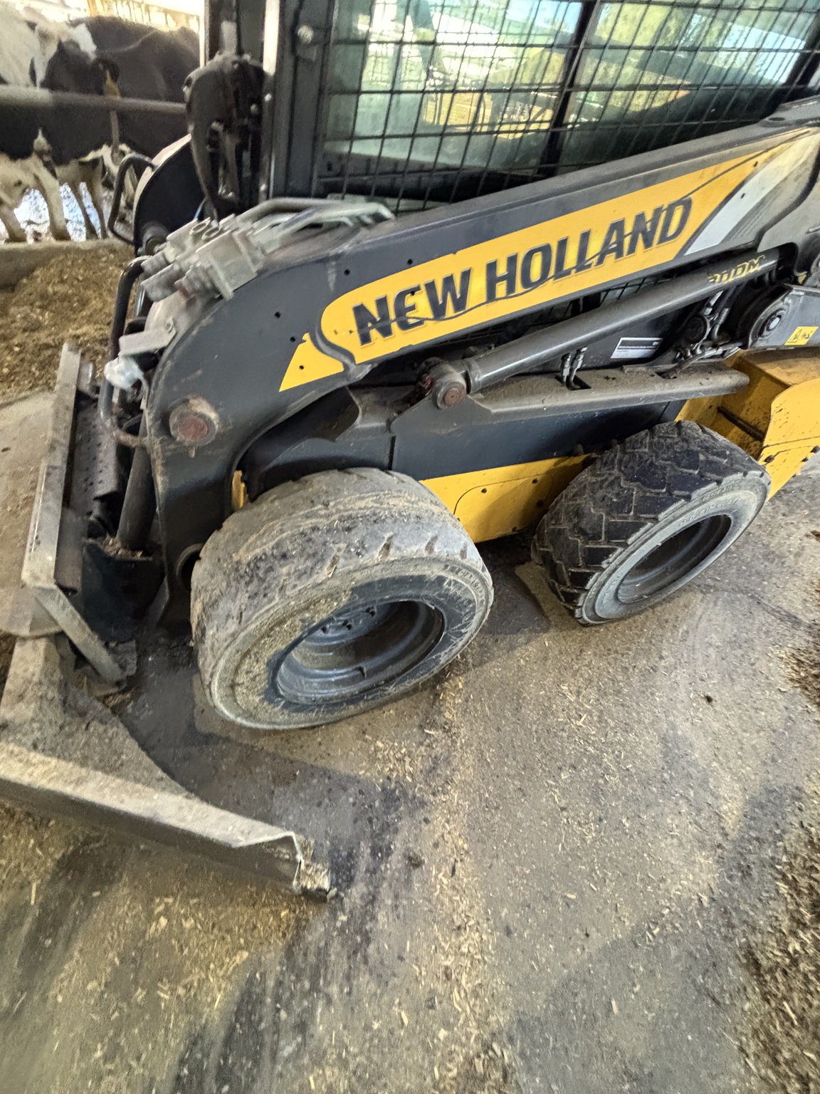 2022 New Holland L318 Image 2