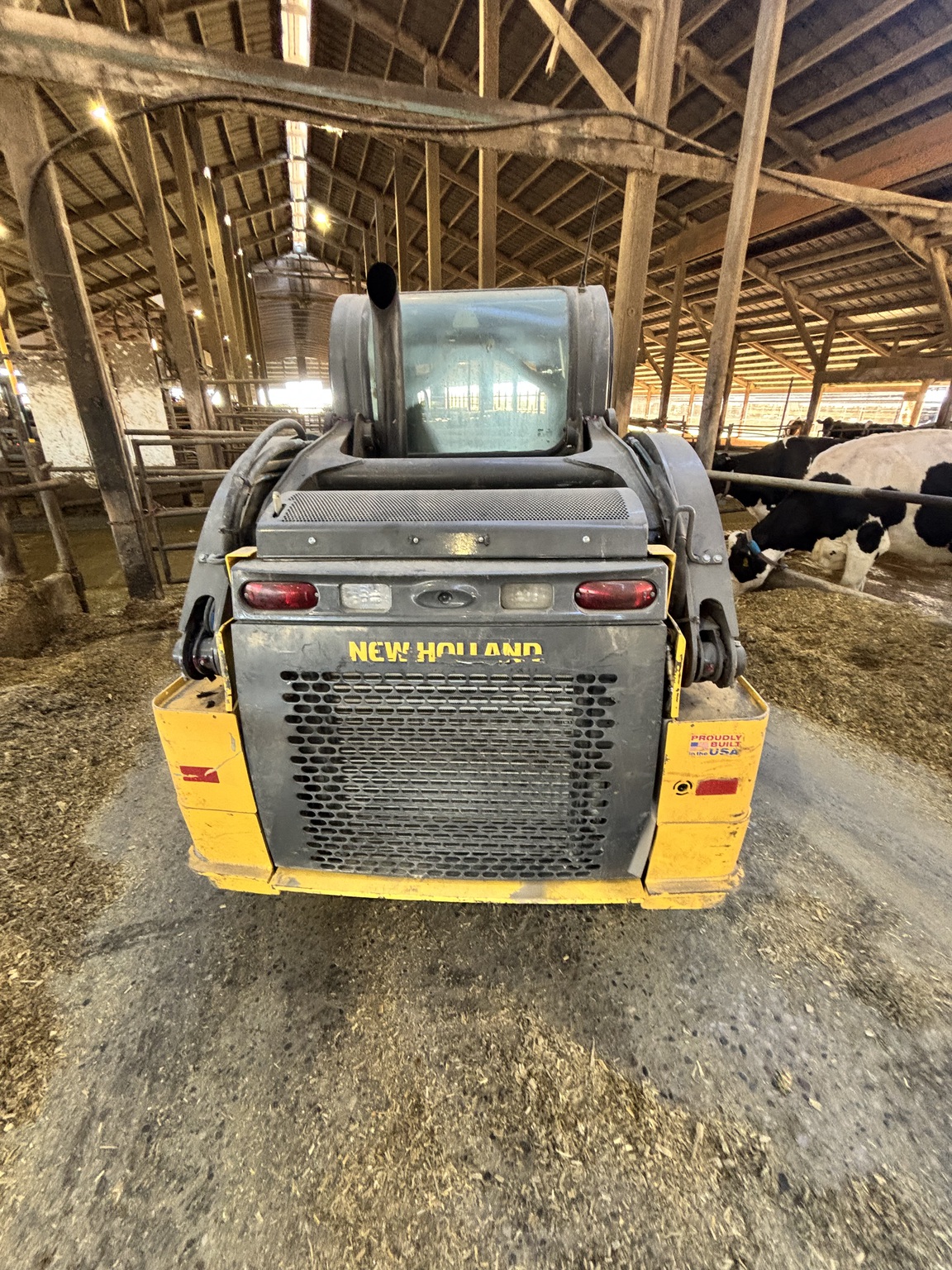 2022 New Holland L318 Image 4