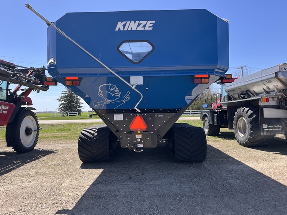2023 Kinze 1721 - Photo7