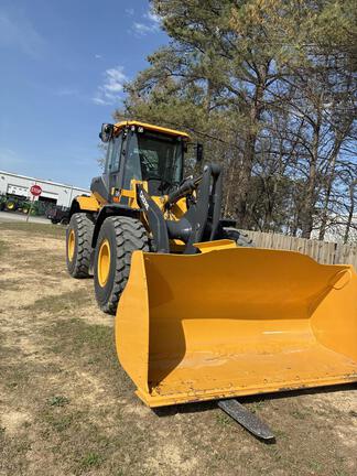 2025 John Deere 544 P