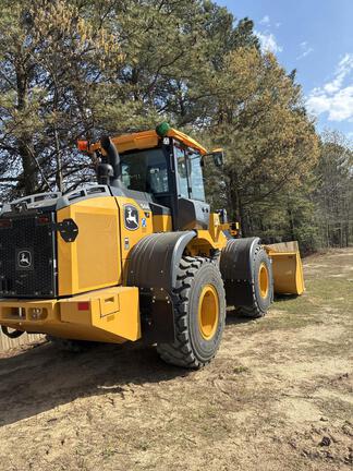 2025 John Deere 544 P