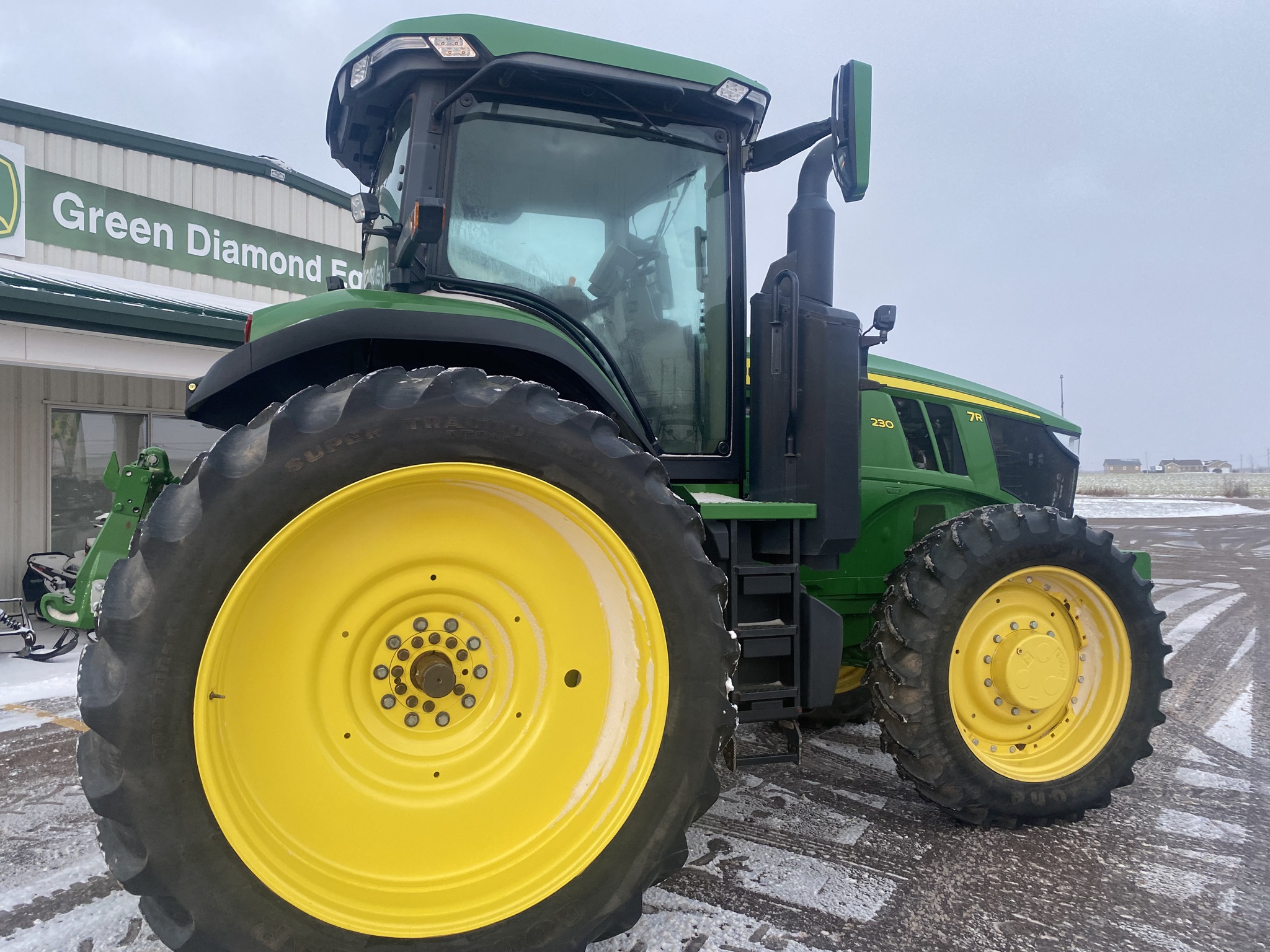 2021 John Deere 7R 230 Image 10
