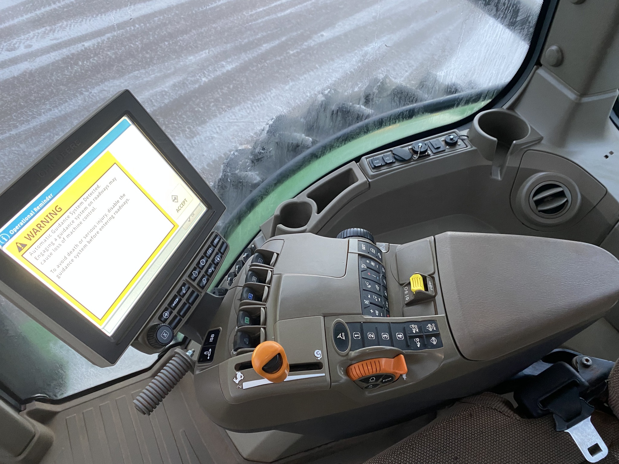 2021 John Deere 7R 230 Image 13