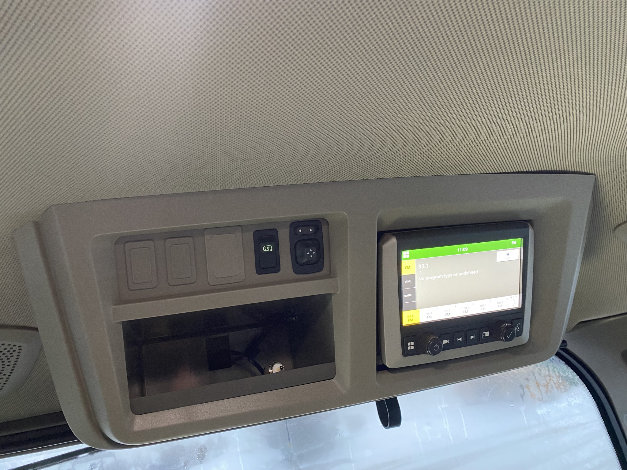 2021 John Deere 7R 230 Image 12