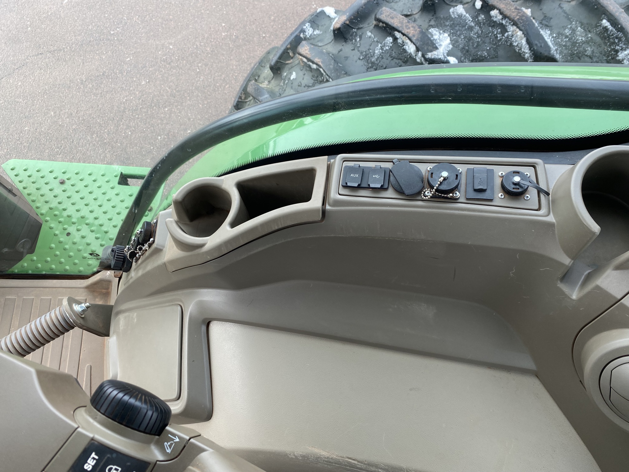 2021 John Deere 7R 230 Image 11