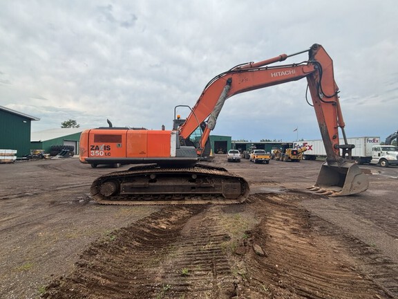 Photo of a 2011 Hitachi Z350-3