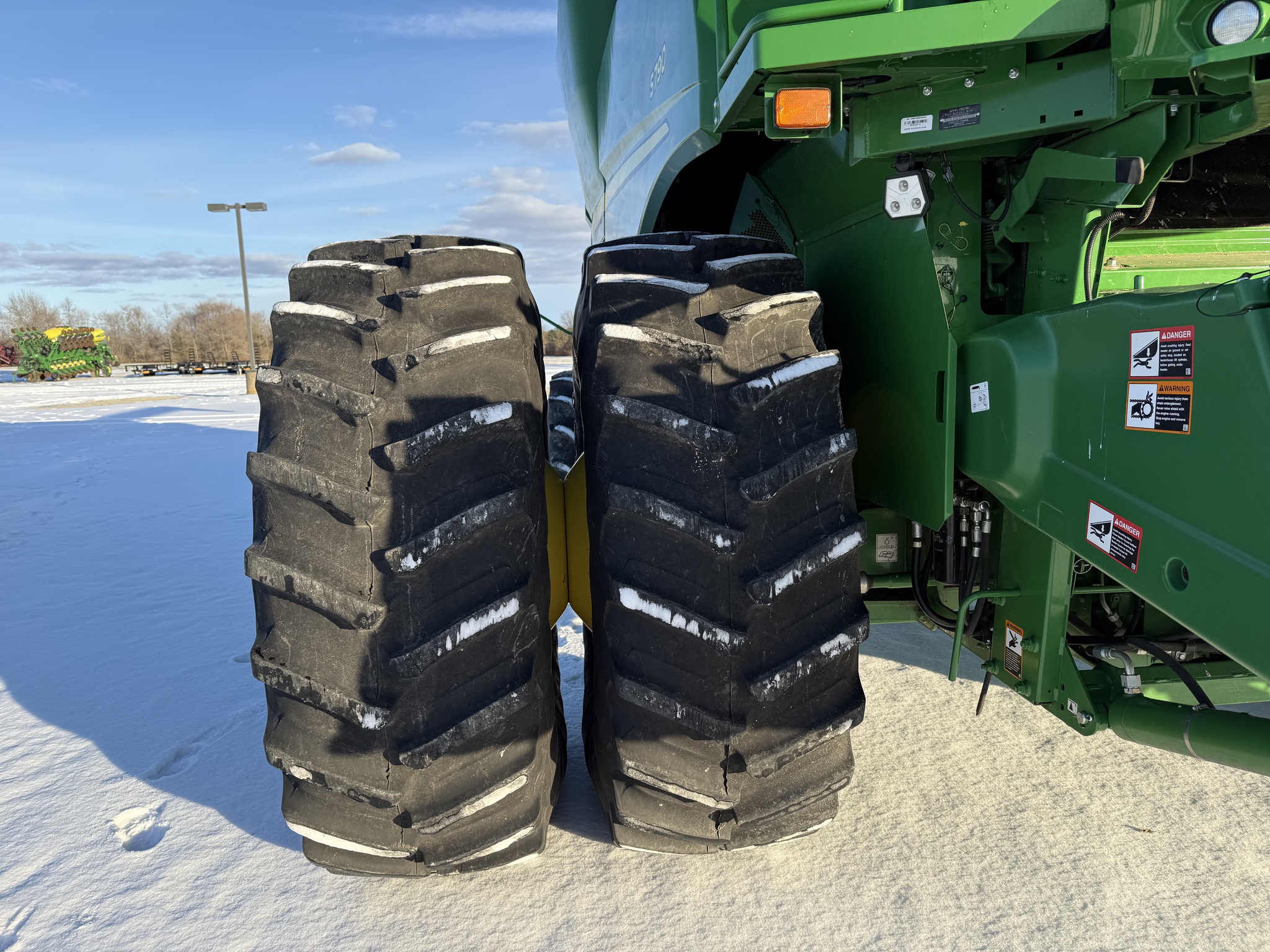 2022 John Deere S790 Image 32