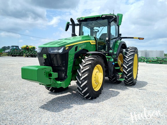 Photo of 2024 John Deere 8R 230