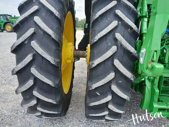 Photo of 2024 John Deere 8R 230