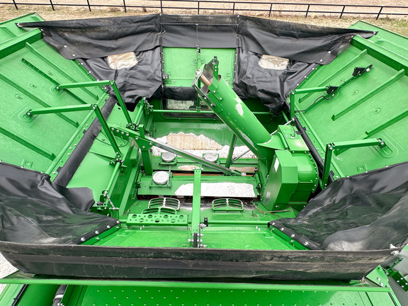 2022 John-Deere S780