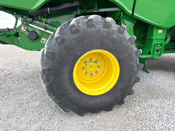 2022 John-Deere S780