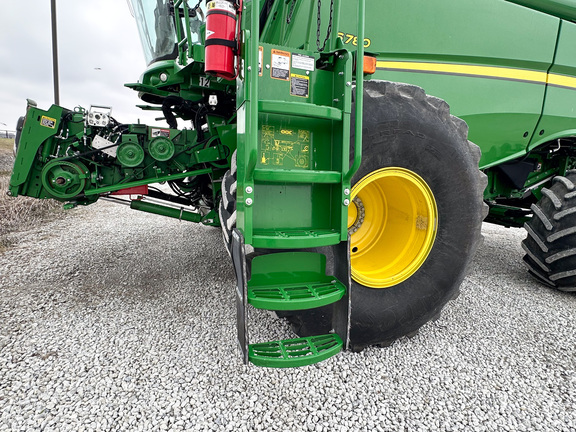 2022 John-Deere S780