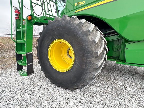 2022 John-Deere S780