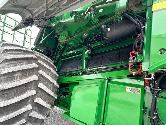 2022 John-Deere S780