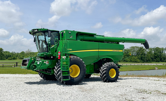 2022 John-Deere S780