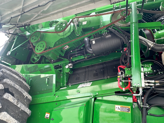 2022 John-Deere S780
