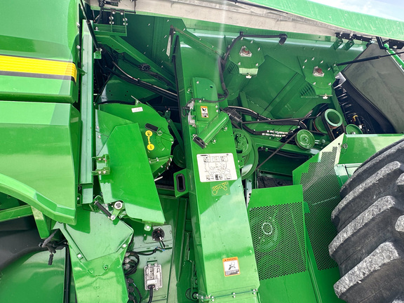 2022 John-Deere S780