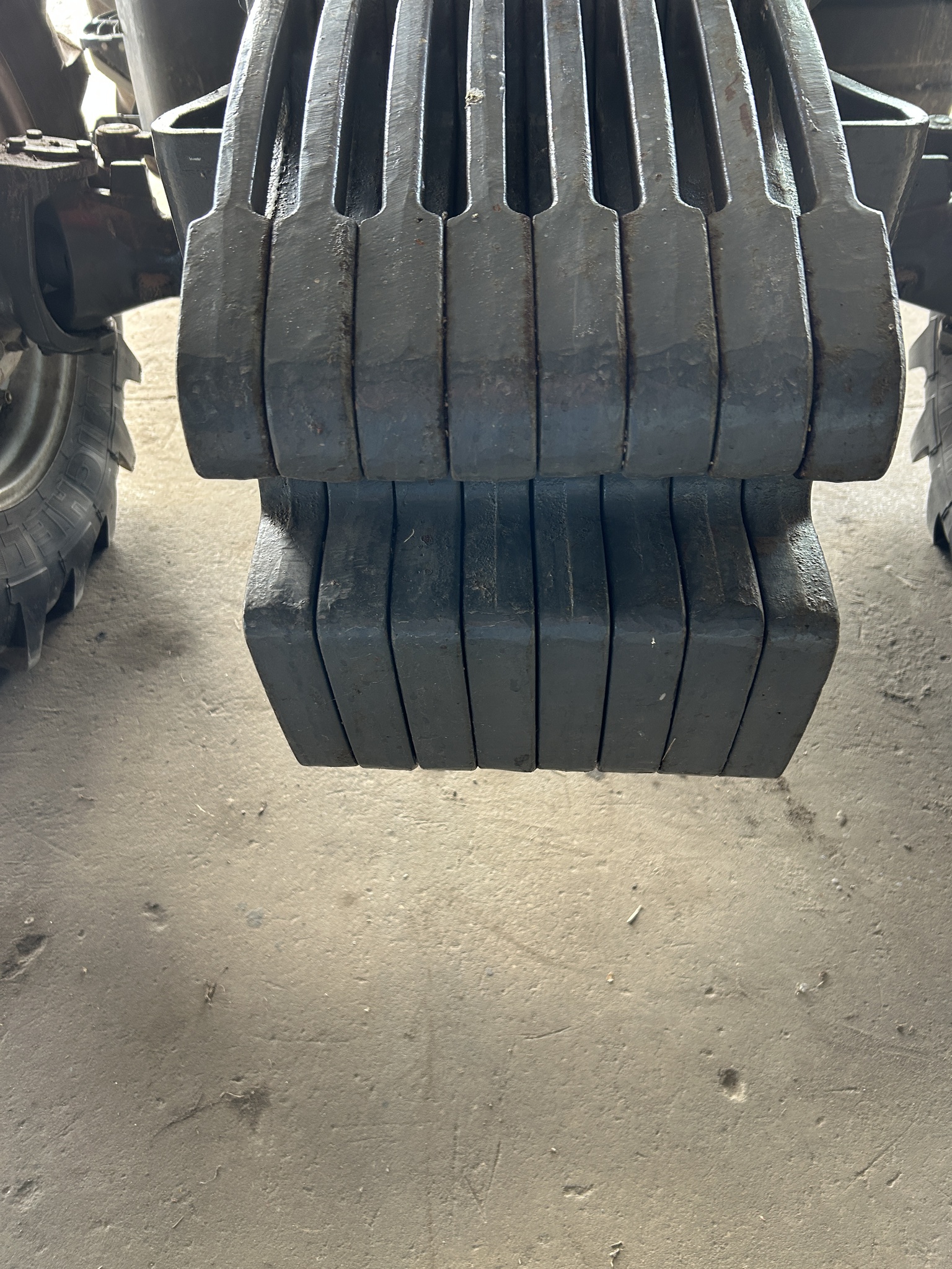 2020 Massey Ferguson 5712SL Classic Image 6