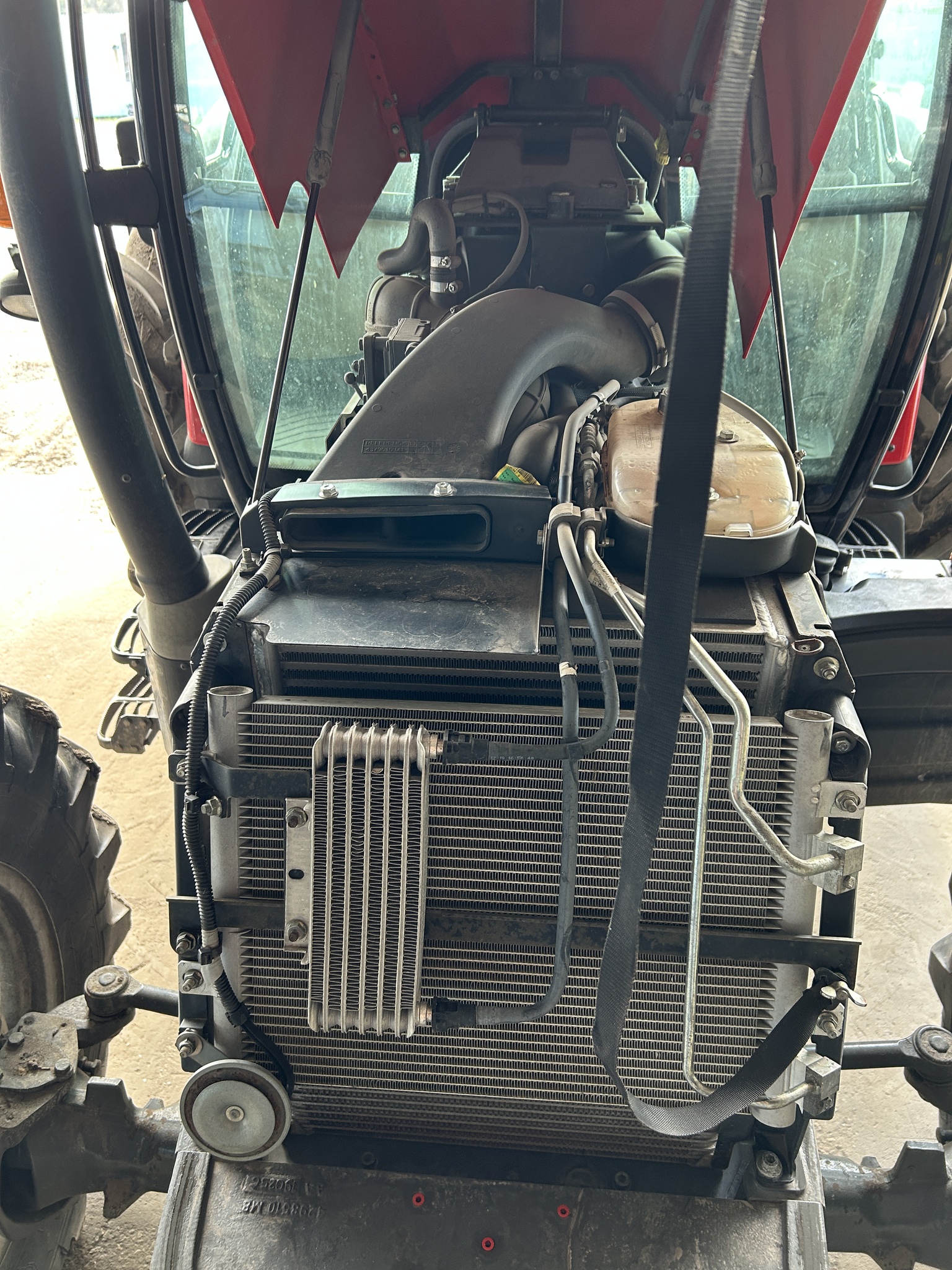 2020 Massey Ferguson 5712SL Classic Image 16