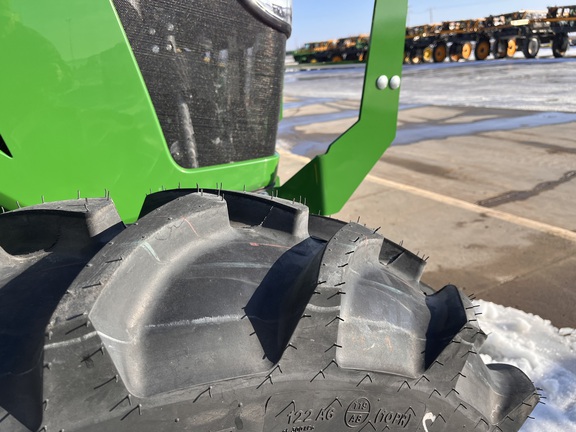 2025 John Deere 5075E - Photo15