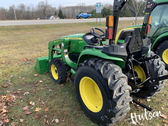 Photo of 2025 John Deere 3032E