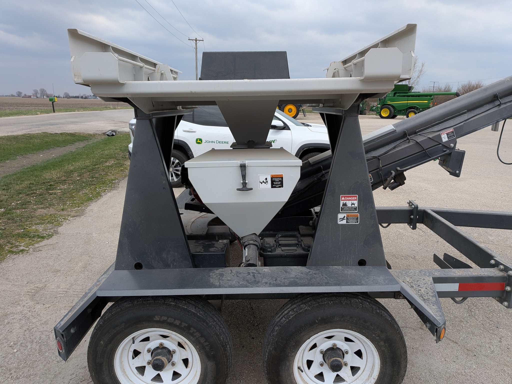  2017 Killbros 102 at Heritage Tractor in Galesburg, IL