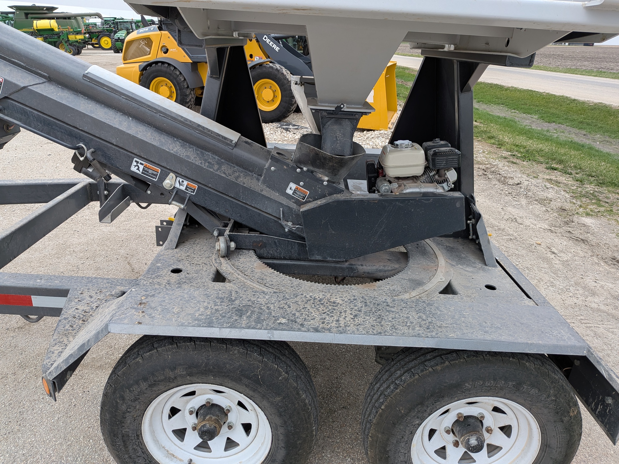  2017 Killbros 102 at Heritage Tractor in Galesburg, IL