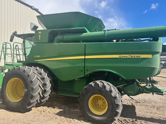 2018 John Deere S780 Used Equipment