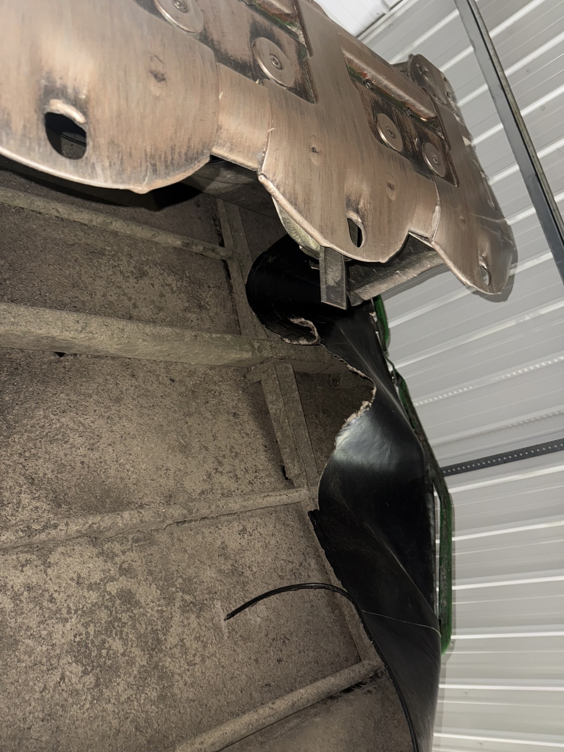 2024 John Deere R280 Image 6