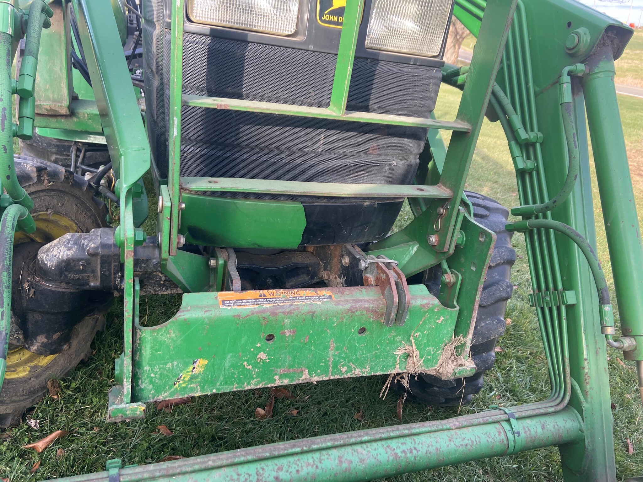 2001 John Deere 4300 Image 3