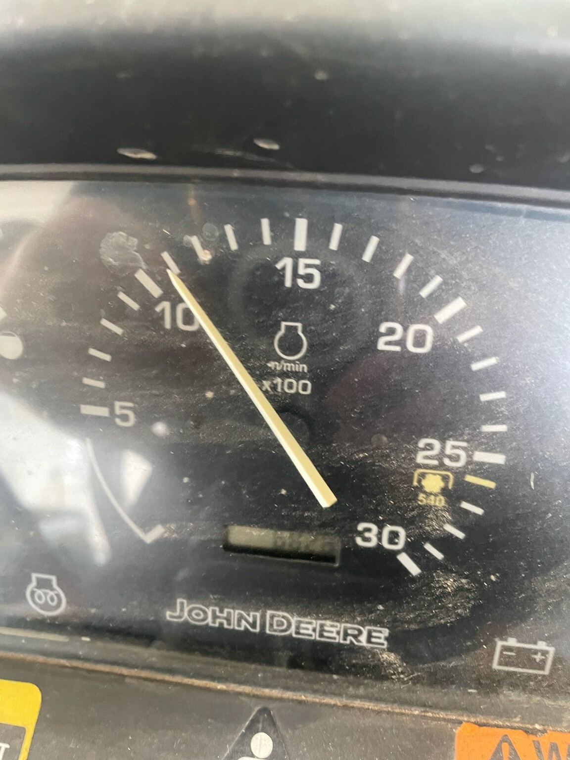 2001 John Deere 4300 Image 5