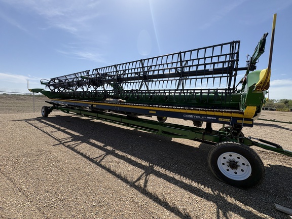 Used 2025 John Deere HDR 35 Combine Platforms at Horizon Ag & Turf in Lloydminster, AB - Photo14