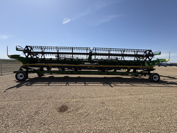 Used 2025 John Deere HDR 35 Combine Platforms at Horizon Ag & Turf in Lloydminster, AB - Photo5