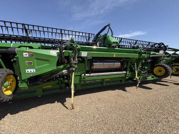 Used 2025 John Deere HDR 35 Combine Platforms at Horizon Ag & Turf in Lloydminster, AB - Photo7