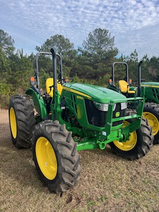 2025 John Deere 5075E Photo 2