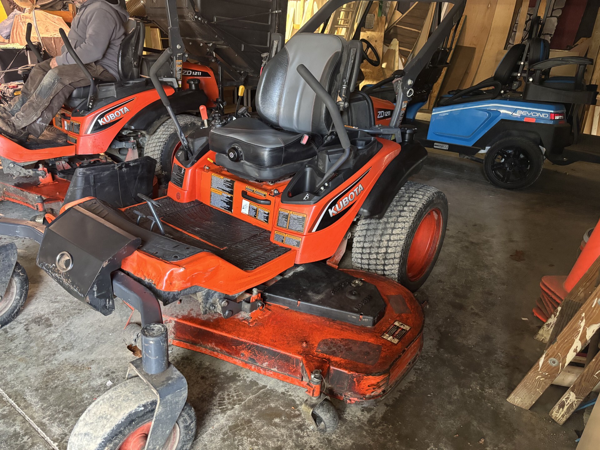 2019 Kubota ZD1211 Image 1
