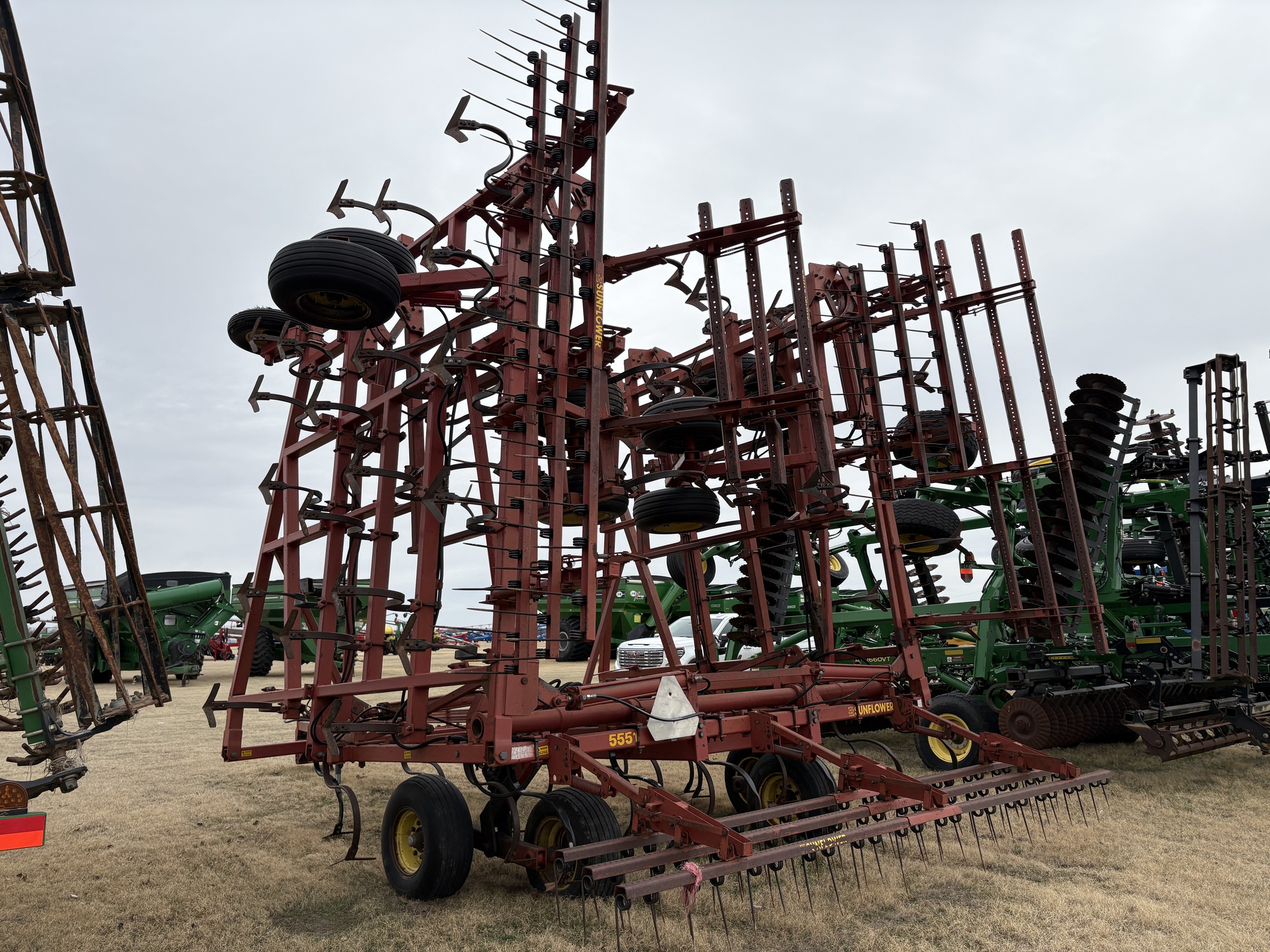 Sunflower 5551-48 Image 3